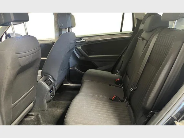 Volkswagen Tiguan Allspace (2022) — foto 3 van 29