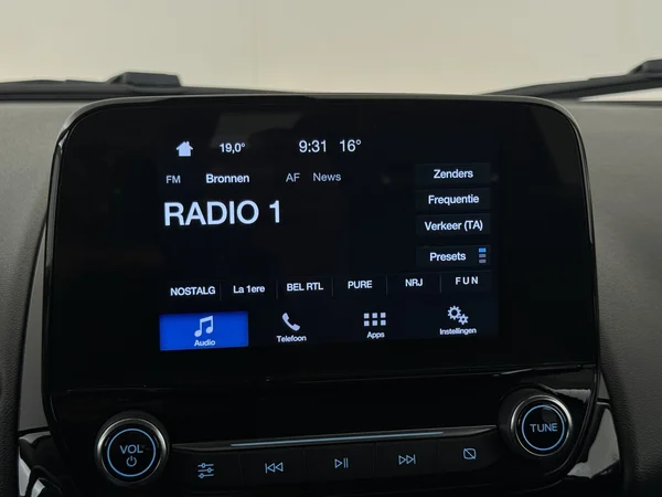 FORD EcoSport (2018) — foto 10 van 28