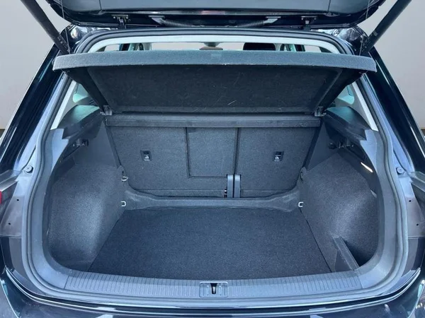 VOLKSWAGEN Tiguan (2022) — foto 24 van 30