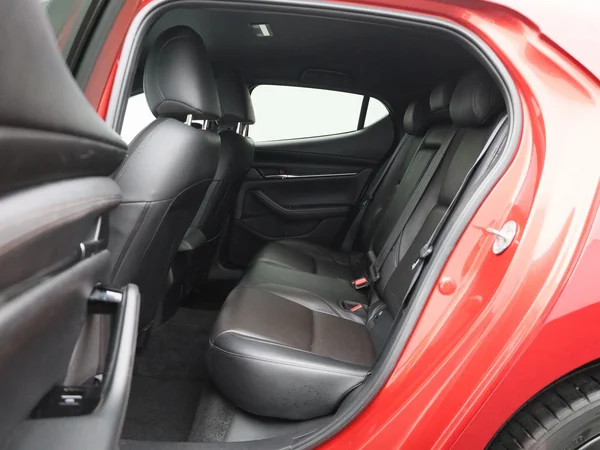 Mazda 3 (2021) — foto 6 van 43