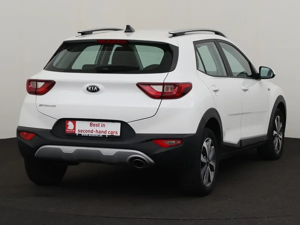 KIA Stonic (2021) — foto 19 van 25