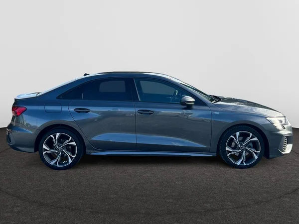 AUDI A3 Sedan Dsl (2023) — foto 9 van 18