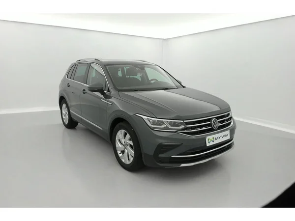 VOLKSWAGEN Tiguan Dsl (2022) — foto 23 van 36