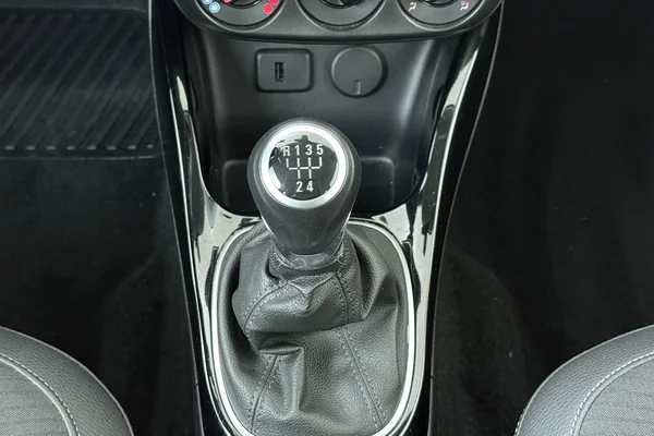 Opel Adam (2019) — foto 4 van 17
