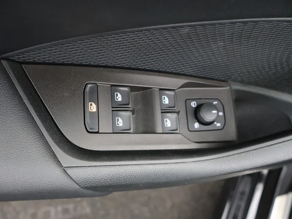 SKODA Octavia Combi (2024) — foto 11 van 27