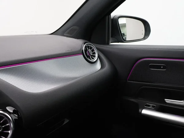 Mercedes-Benz EQA (2024) — foto 27 van 34