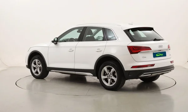 Audi Q5 (2021) — foto 23 van 31