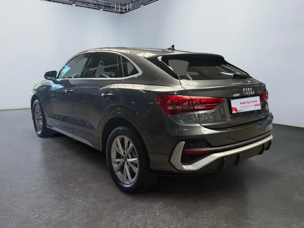 AUDI Q3 Sportback (2021) — foto 24 van 27