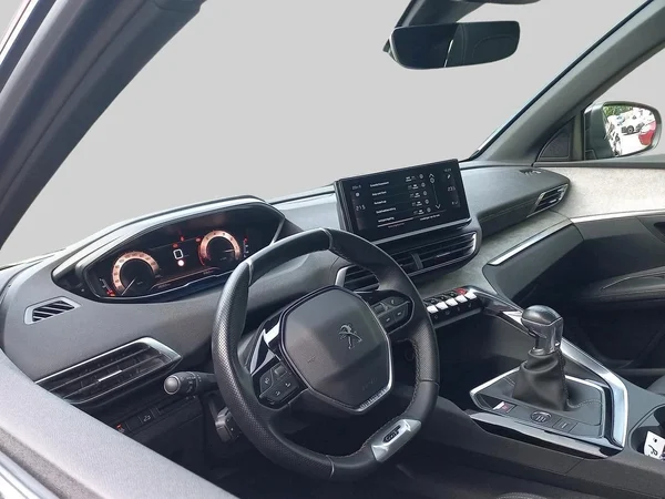 Peugeot 3008 (2021) — foto 16 van 18