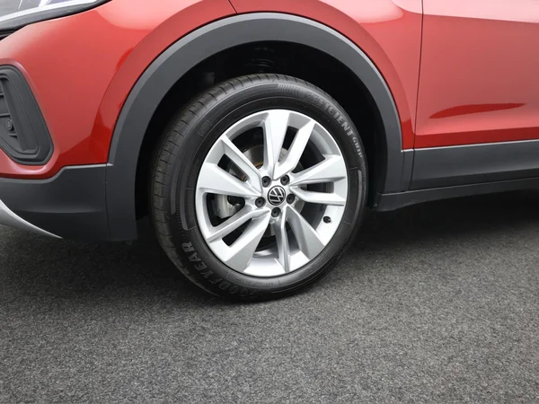 VOLKSWAGEN T-Cross (2025) — foto 3 van 19