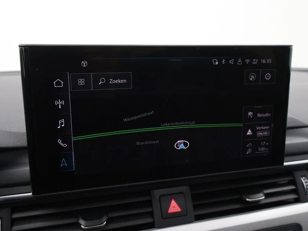 AUDI A4 Avant (2024) — foto 10 van 29