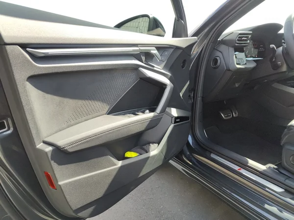 AUDI A3 Allstreet Dsl (2026) — foto 2 van 14