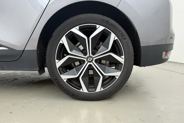 Renault Grand Scenic (2021) — foto 20 van 23
