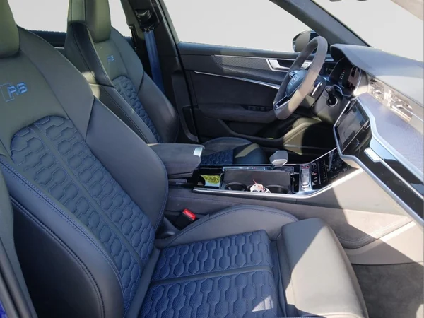 AUDI RS6 Avant (2024) — foto 15 van 19