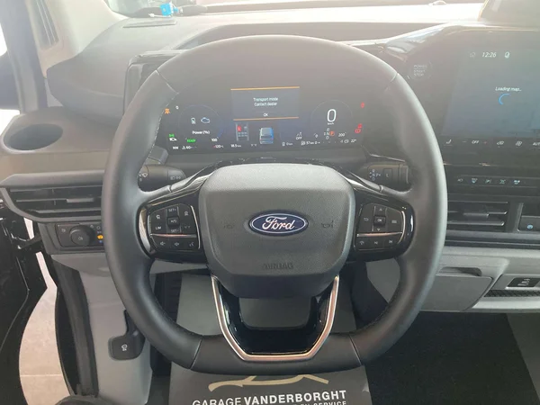 Ford Transit Custom — foto 6 van 22