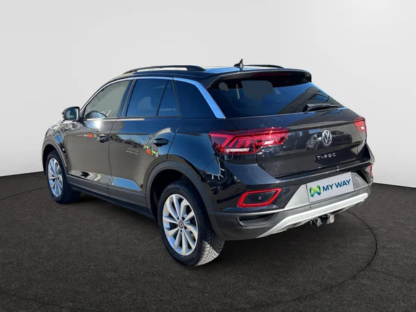 VOLKSWAGEN T-Roc (2022) — foto 12 van 21