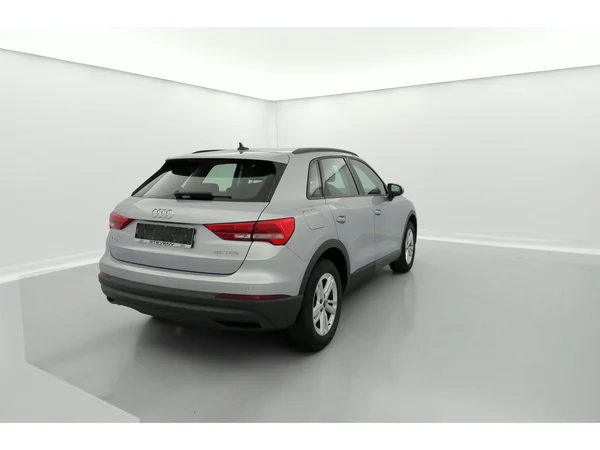 AUDI Q3 (2022) — foto 2 van 36