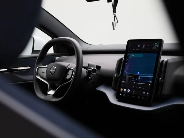 Volvo EX30 (2024) — foto 25 van 39