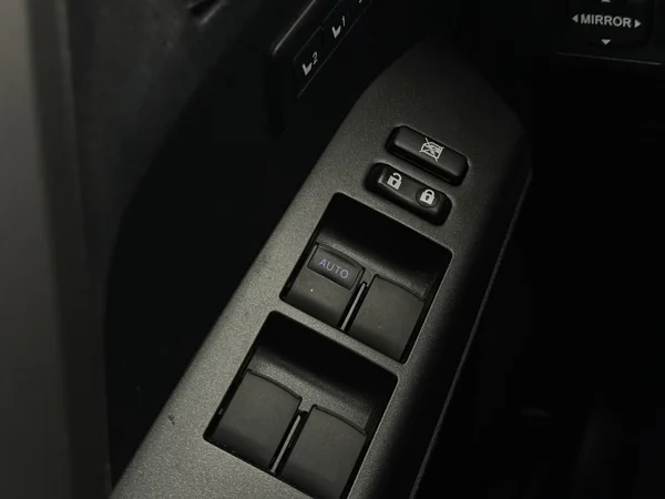 TOYOTA RAV4 (2017) — foto 19 van 30