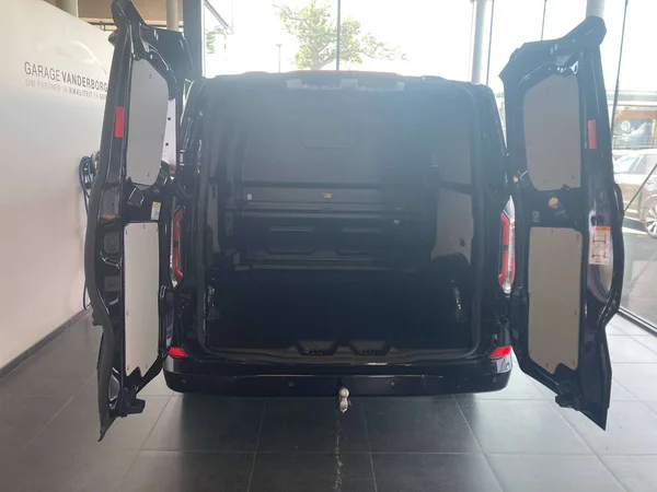 Ford Transit Custom — foto 19 van 22