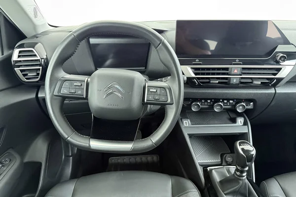 Citroen C4 (2024) — foto 15 van 30