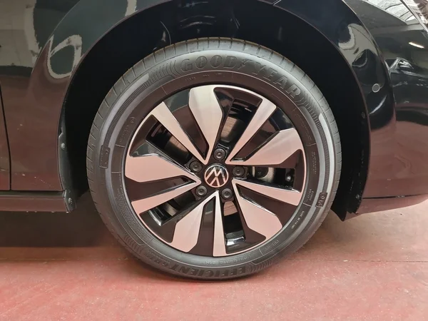 VOLKSWAGEN Golf VIII (2026) — foto 10 van 24