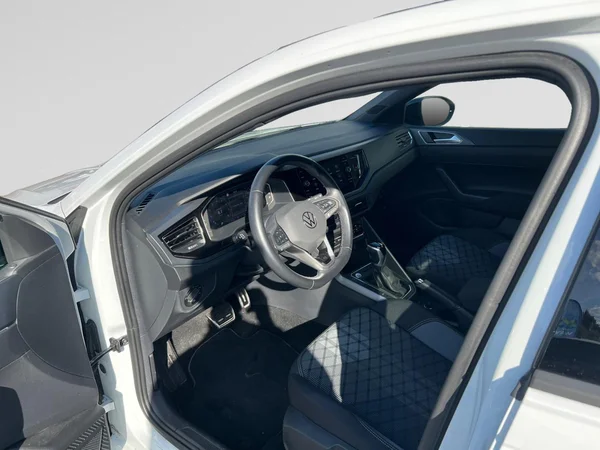 VOLKSWAGEN Taigo (2024) — foto 4 van 24