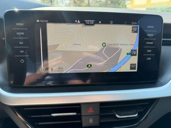 SKODA Kamiq (2022) — foto 10 van 31