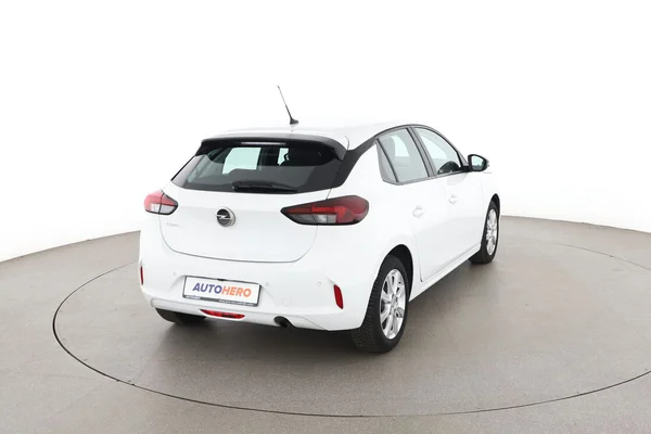 Opel Corsa (2022) — foto 12 van 16