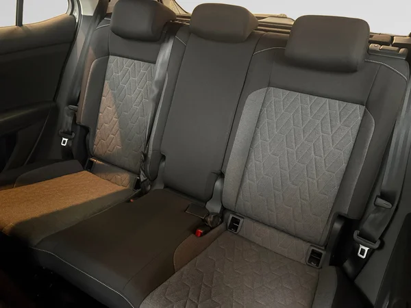 VOLKSWAGEN T-Cross (2026) — foto 2 van 13