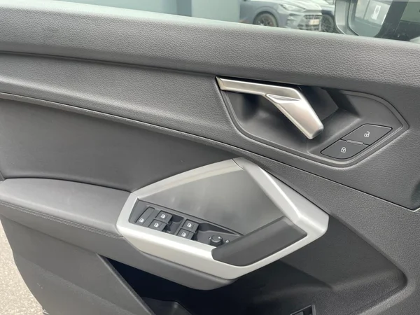 AUDI Q3 Sportback (2024) — foto 7 van 21