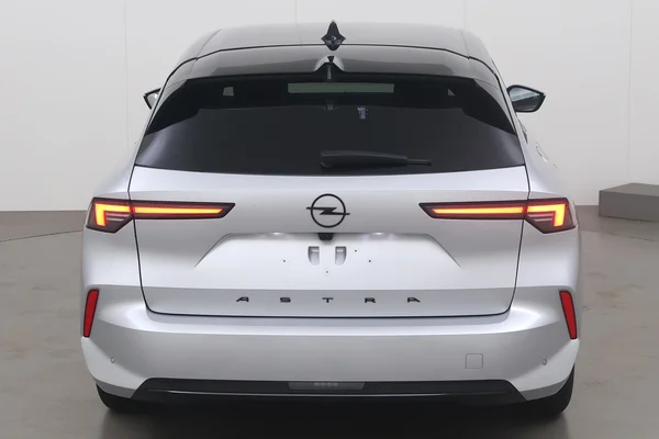 Opel Astra Sports Tourer (2025) — foto 9 van 14