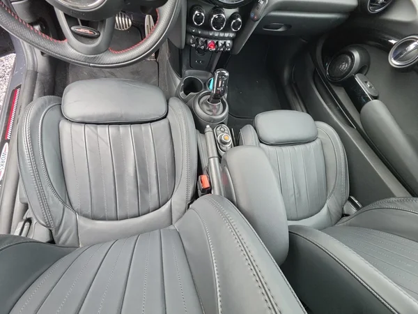 MINI Mini (F56) (2021) — foto 3 van 24