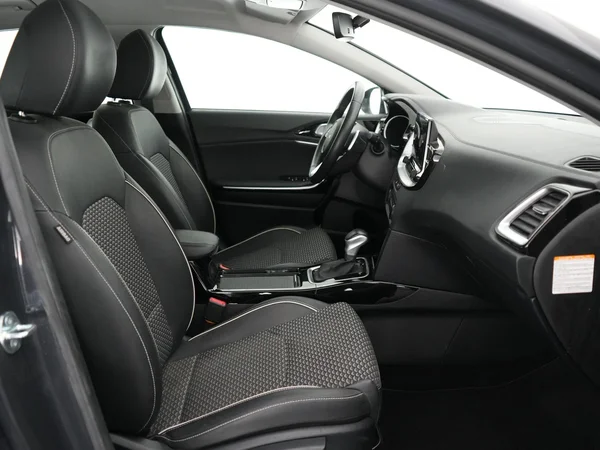 Kia Ceed (2024) — foto 4 van 19