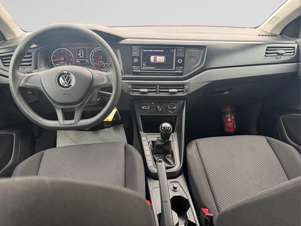 VOLKSWAGEN Polo (2021) — foto 9 van 14