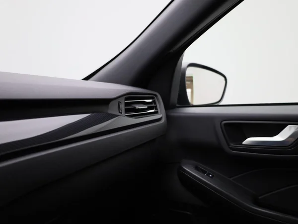 Ford Kuga (2023) — foto 25 van 45