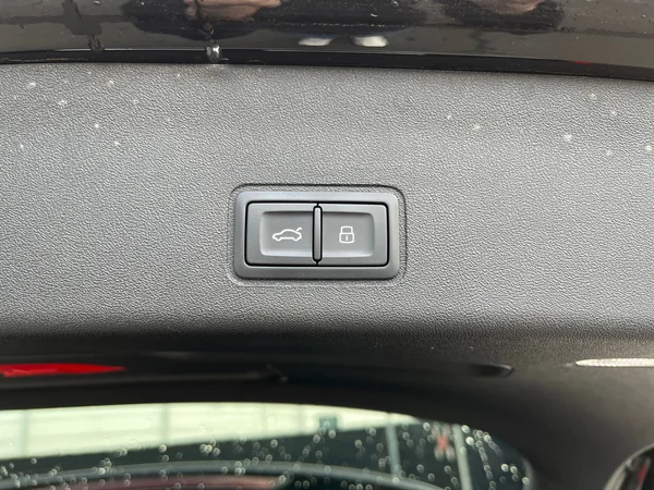 AUDI Q3 SUV (2025) — foto 13 van 23