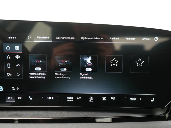 AUDI Q6 Sportback e-tron (2025) — foto 21 van 32