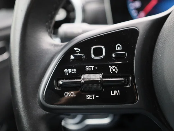 Mercedes-Benz CLA (2020) — foto 10 van 40