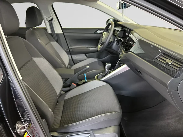 VOLKSWAGEN Taigo (2026) — foto 2 van 13