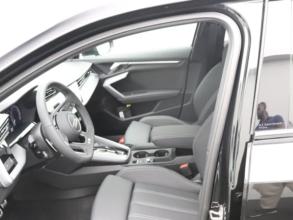 AUDI A3 Sportback PHEV (2025) — foto 11 van 25