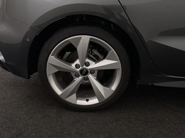 AUDI A3 Sportback (2025) — foto 12 van 18