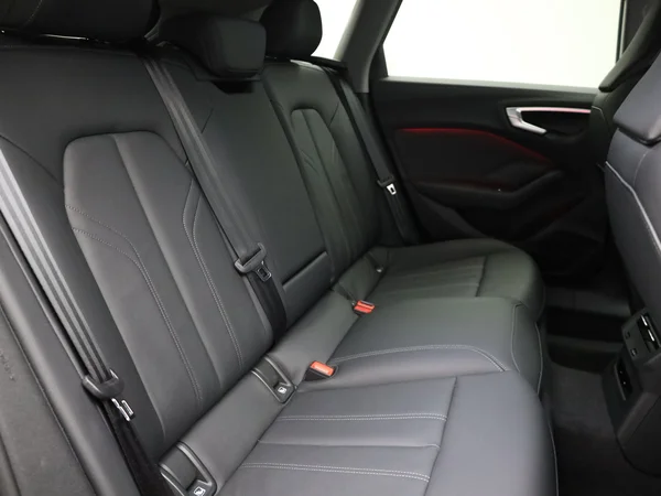 AUDI A5 Avant (2024) — foto 17 van 30
