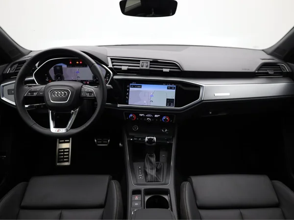 AUDI Q3 Sportback PHEV (2022) — foto 22 van 23