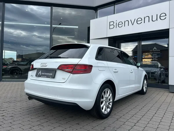Audi A3 (2014) — foto 13 van 18
