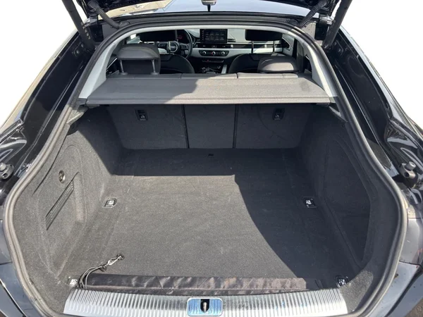 AUDI A5 Sportback (2023) — foto 13 van 21