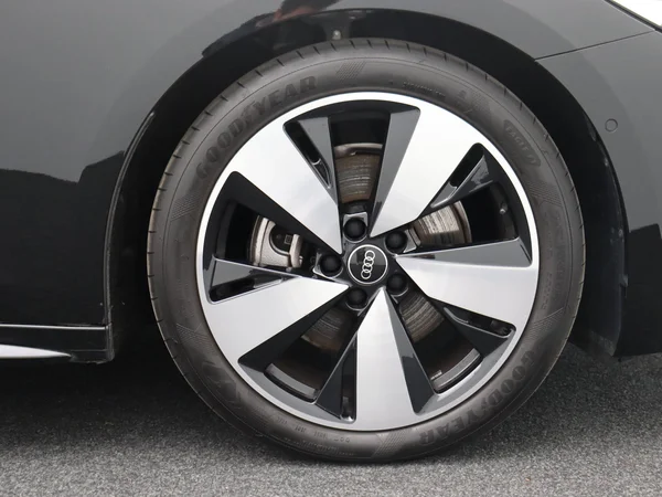 AUDI A5 Avant (2025) — foto 8 van 17