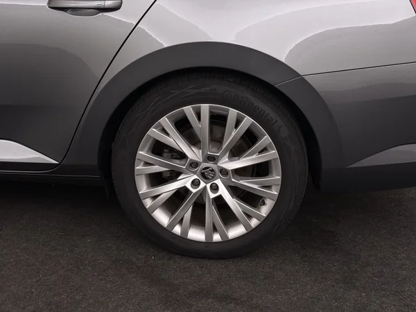 SKODA Superb (2023) — foto 7 van 31