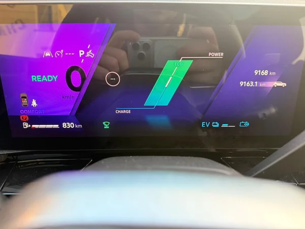 Renault Austral (2025) — foto 6 van 20