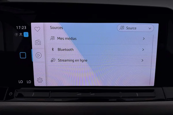 Volkswagen Golf VIII (2021) — foto 15 van 31